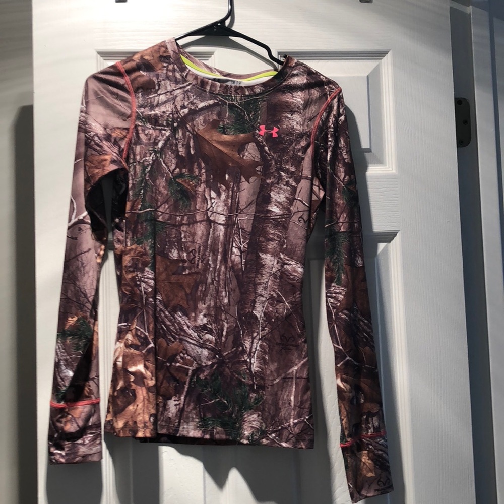 Under Armour Camo top